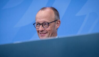 Politbarometer: Merz überzeugt erstmals Mehrheit der Wähler