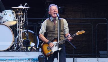 Herabstürzendes Metallteil: Drei Verletzte bei Bruce-Springsteen-Konzert auf Schalke