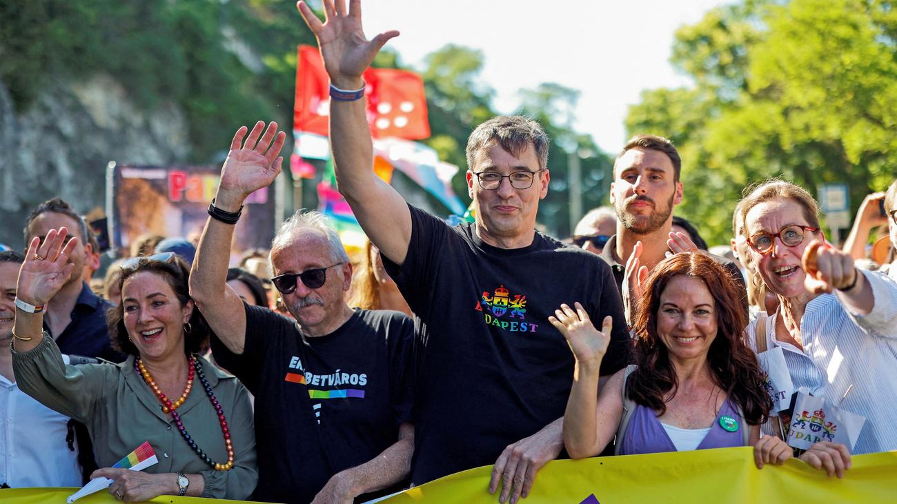Ungarn: Bis zu 200.000 Menschen bei Pride-Parade in Budapest