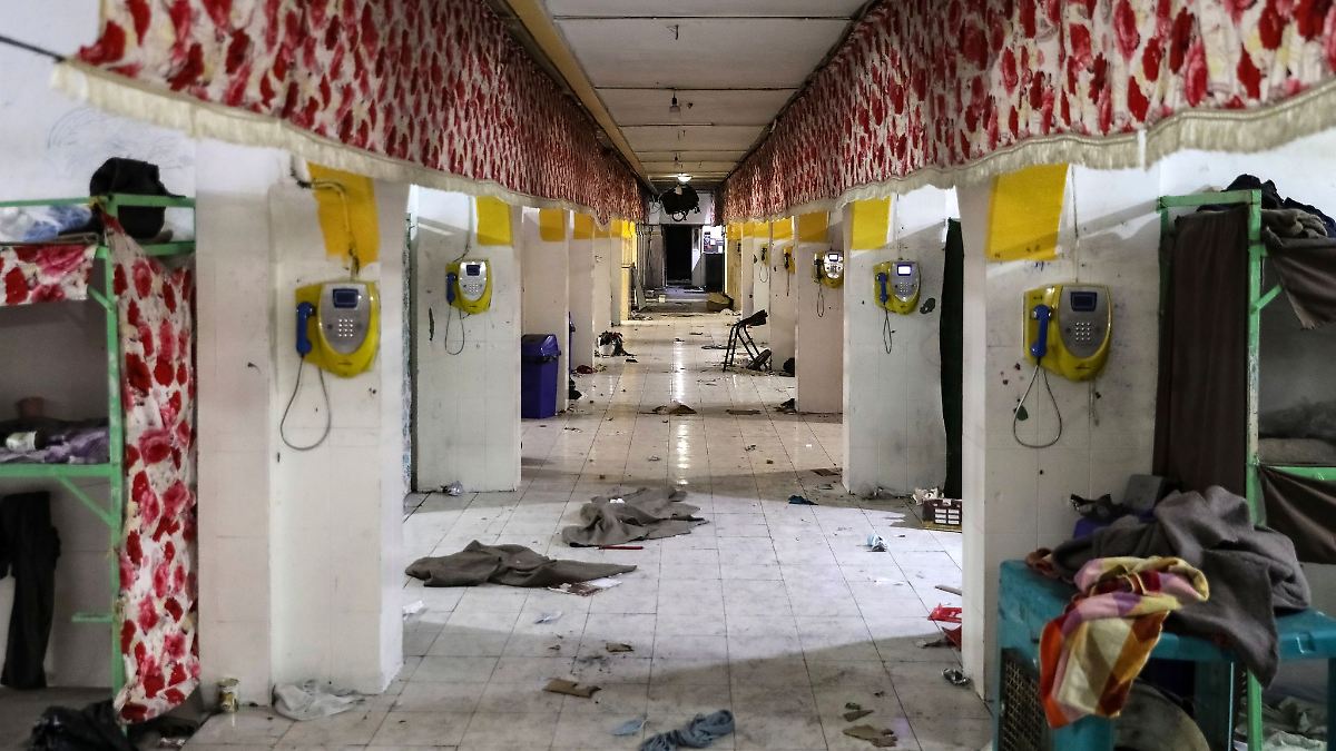 Personal und Inhaftierte: Iran: Angriff auf Ewin-Gefängnis forderte 71 Tote