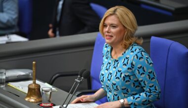 Klöckner verteidigt ihr Vorgehen beim Berliner CSD abermals