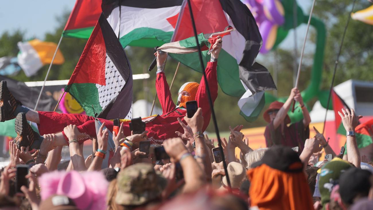 Großbritannien: Nach Anti-Israel-Eklat bei Glastonbury: BBC gibt Fehler zu