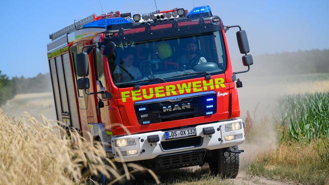Landkreis Erlangen-Höchstadt: Die Feuerwehr ist zu einem Großeinsatz wegen eines Waldbrandes ausgerückt. (Symbolbild)