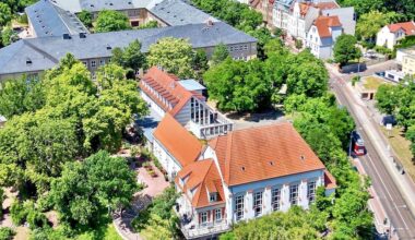 Das Bildungshaus Riesenklein grenzt direkt an die Bergschenke. Nun haben beide Immobilien den gleichen Besitzer.