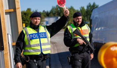 Polizei entdeckt raffiniertes Versteck im Auto