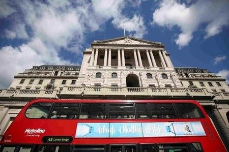 Aktien im Minus, da US-UK-Handelsabkommen Stahlbranche ausschließt