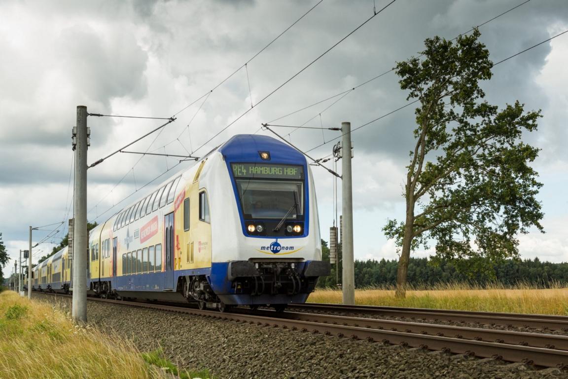 Metronom in Fahrtrichtung Hamburg. Foto: Jan Sieg