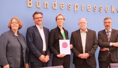 Friedensgutachten 2025 vorgestellt: Frieden retten!