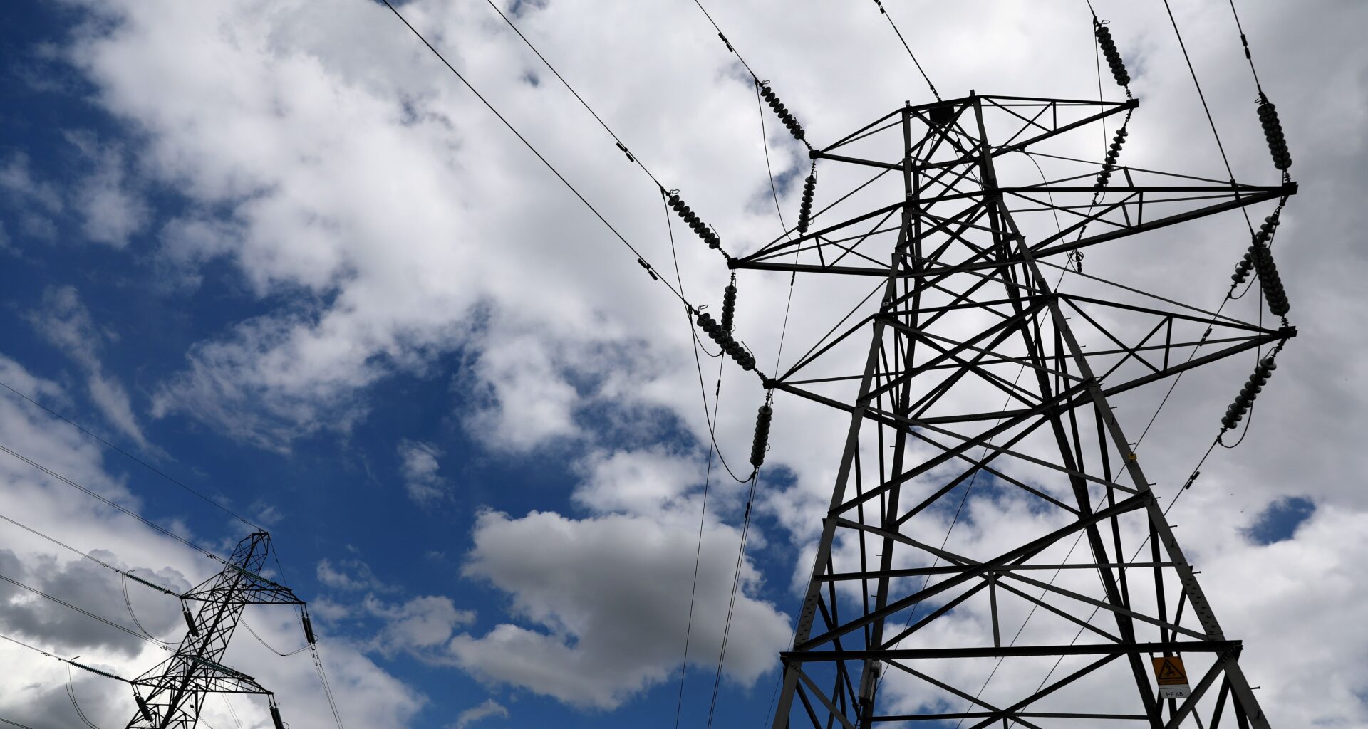 Großbritannien zur Senkung der Energiekosten vor neuer Industriestrategie aufgefordert