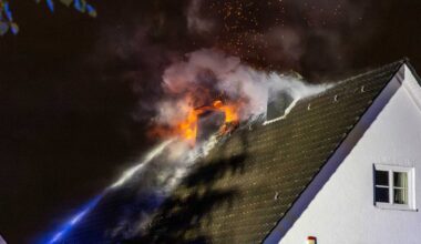 Feuer in Essen: Brand nach vermutetem Blitzeinschlag