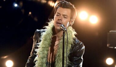 Kreisch!: Harry Styles knutscht eine Unbekannte