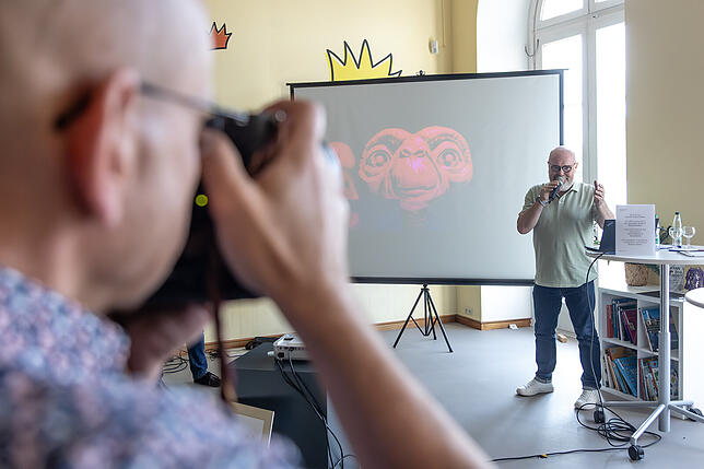 Martin Wacker wird Auktionator