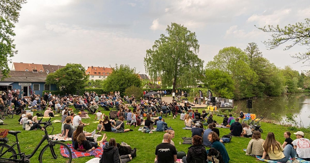 Wochenendtipps für Bielefeld: Alice im Wunderland, ein Flohmarkt und ein kostenloses Festival