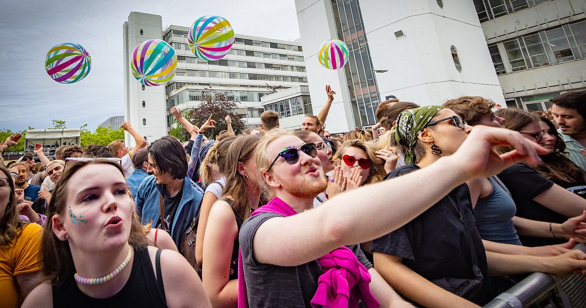 Campus-Festival 2025 in Bielefeld: Vorhang auf für den Überraschungs-Act