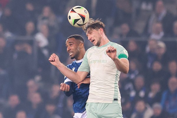 Am 25. Februar 2025 warfen Noah Sarenren Bazee und die Arminen den SV Werder Bremen aus dem DFB-Pokalwettbewerb. - © Oliver Krato