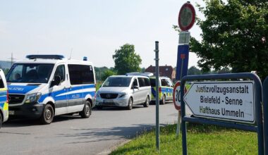 Gefängnisausbruch aus Bielefelder JVA: Polizei und SEK suchen nach gewaltbereitem Häftling