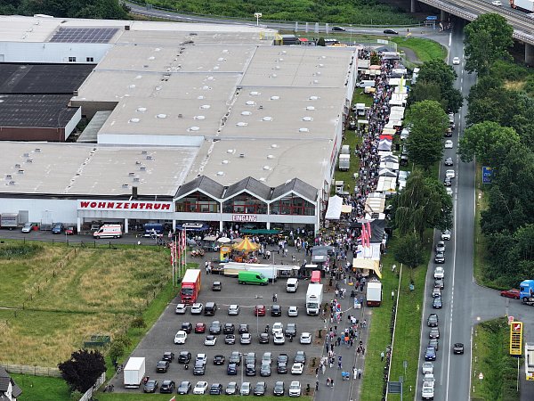 Der Hollandmarkt ist ein Besuchermagnet. Im vergangenen Jahr staute es sich rund um das Fest-Gelände. - © Gerald Dunkel