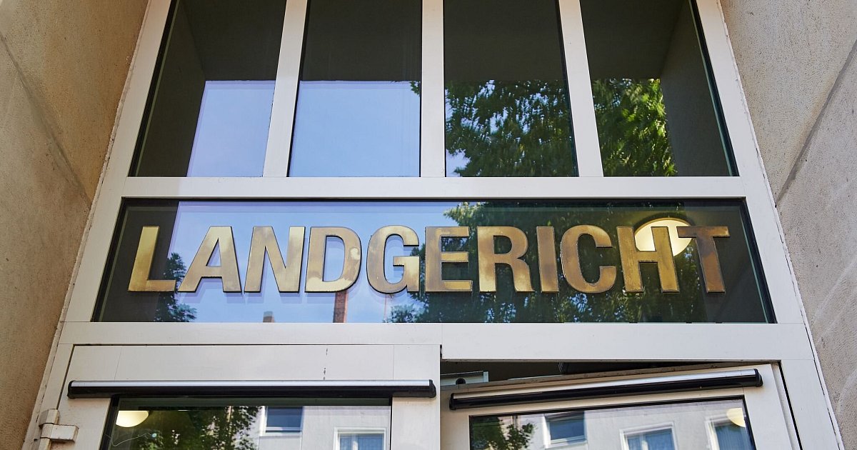 Vier mutmaßliche Rechtsextremisten in Dortmund vor Gericht | NRW