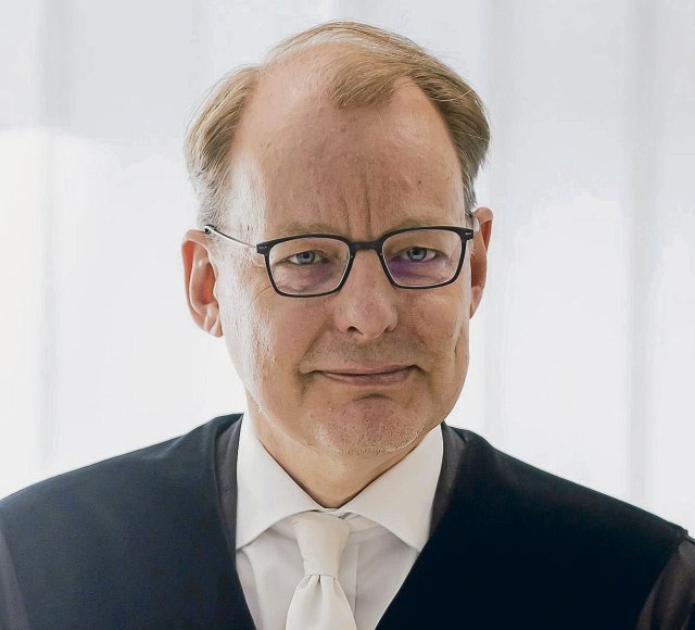Wilfried Peters im Verwaltungsgericht Berlin