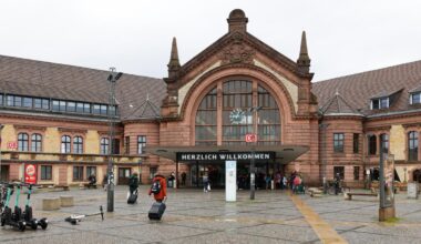 Bekommt Osnabrück eine Skulptur von Stephan Balkenhol? Für lau?