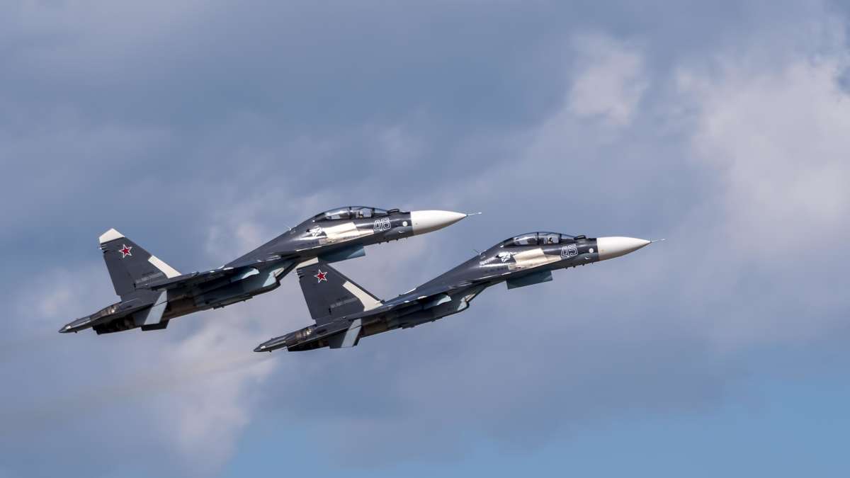 Russland mit Charkiw-Angriff – Kiew holt Su-35-Kampfjet vom Himmel