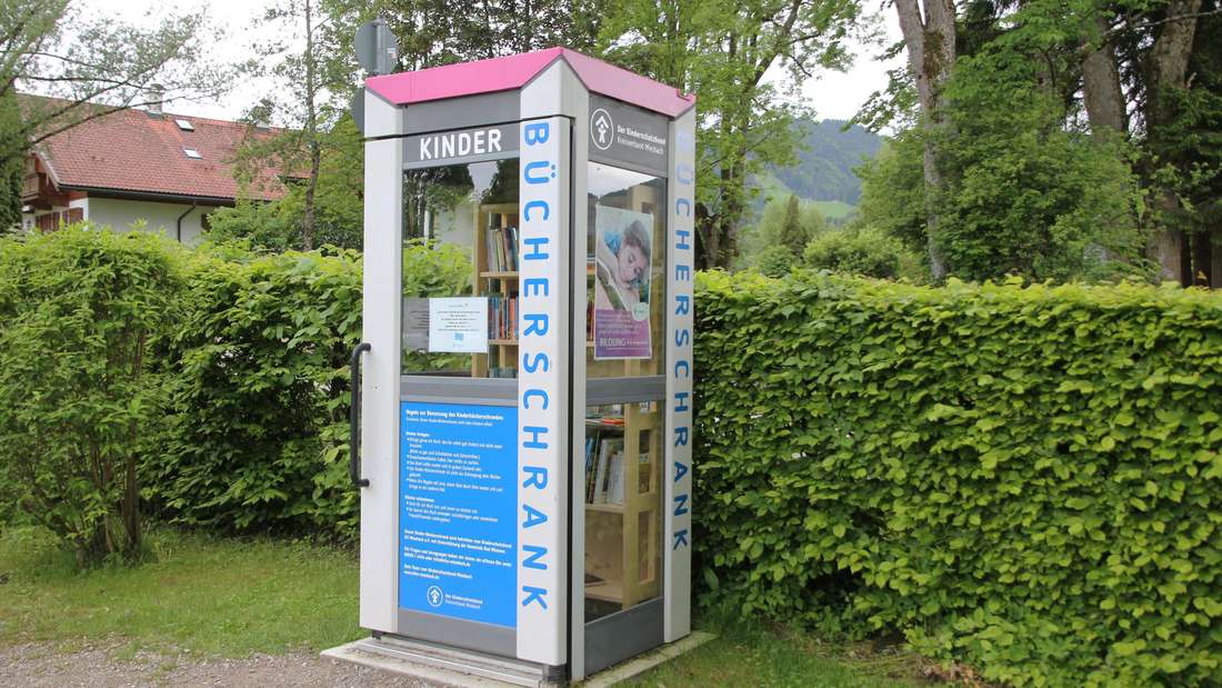 Kinder-Bücherschrank in Bad Wiessee