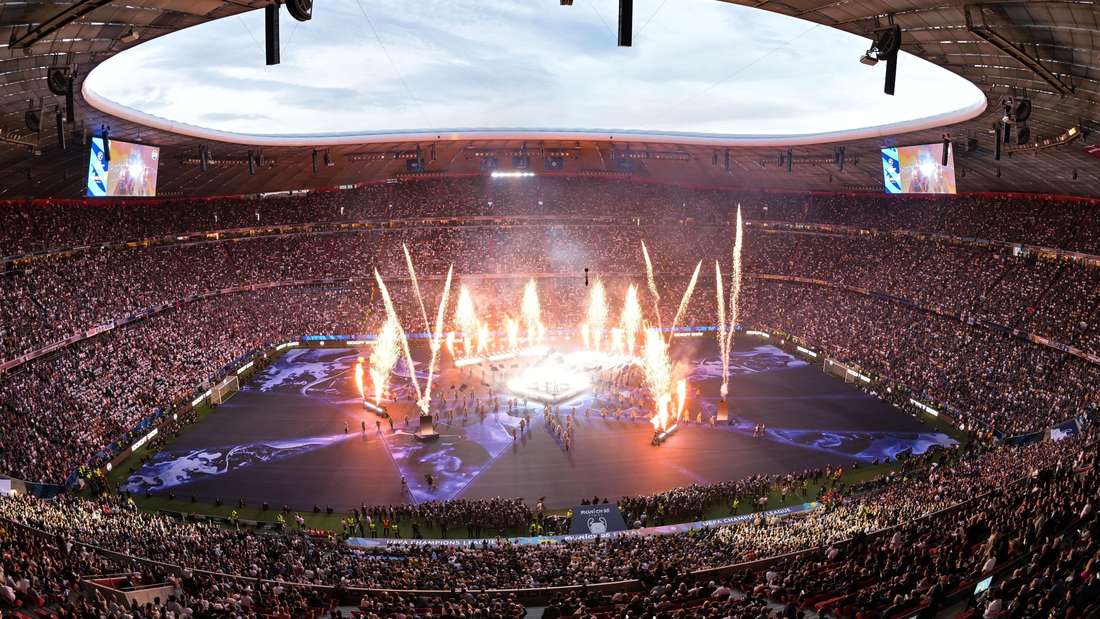 dpatopbilder - 31.05.2025, Bayern, München: Fußball: Champions League, Paris Saint-Germain - Inter Mailand, K.o.-Runde, Finale, Munich Football Arena, die Band Linkin Park tritt vor dem Spiel auf. Foto: Peter Kneffel/dpa +++ dpa-Bildfunk +++