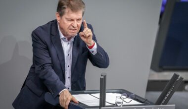 Nach Russland-„Manifest“: Ralf Stegner soll Parlamentarisches Kontrollgremium verlassen