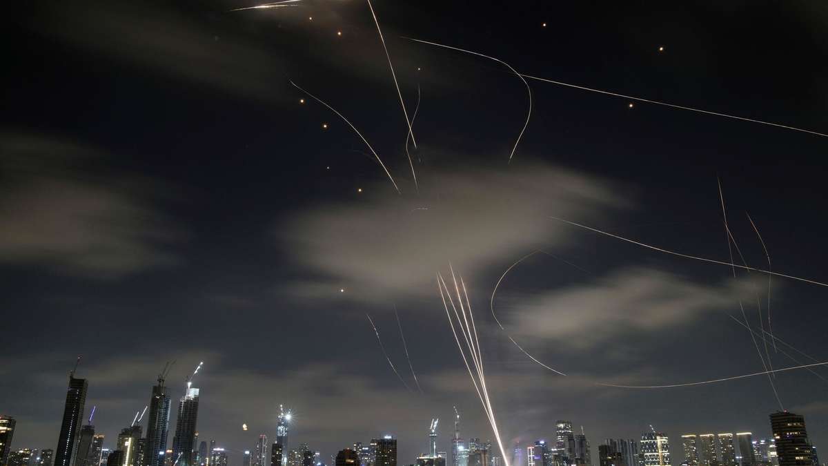 Iran meldet Angriff mit Hyperschallraketen