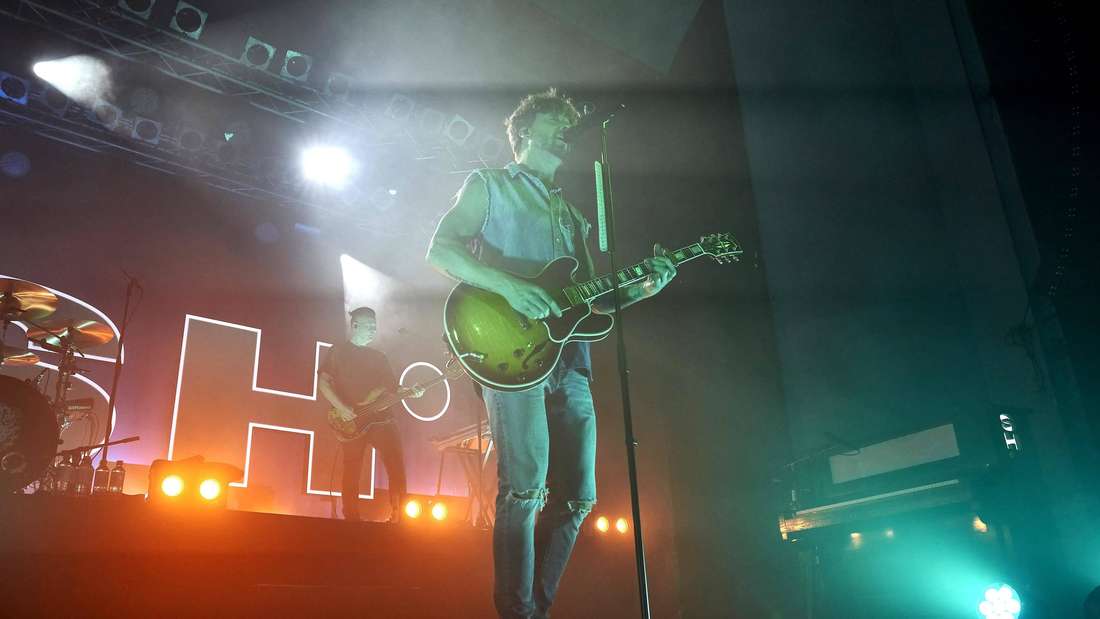Samu Haber live bei einem Konzert seiner Club Tour 2024 im Capitol. Hannover, 11.10.2024 *** Samu Haber live at a concer 