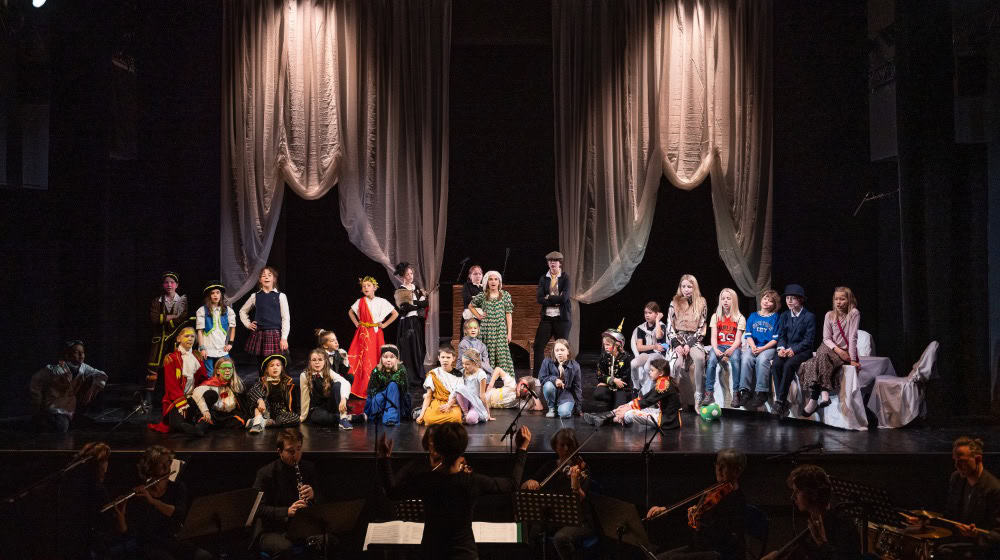Zauberhafter Nachmittag mit der Zauberflöte im Theater der Jungen Welt Leipzig