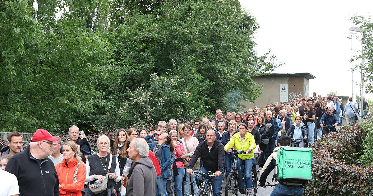 Sarah Connor in Heilbronn: Fans strömen aufs Konzert-Gelände im Wertwiesenpark - Stimme