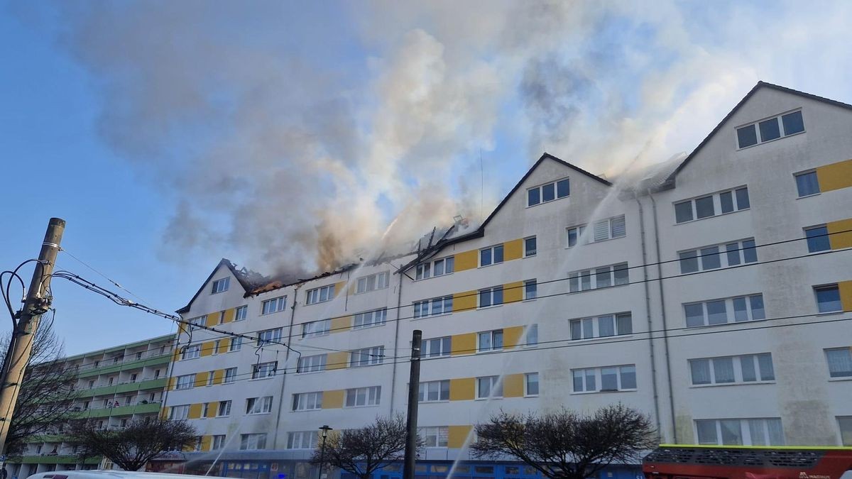 In Eberswalde brannte ein Dachstuhl.