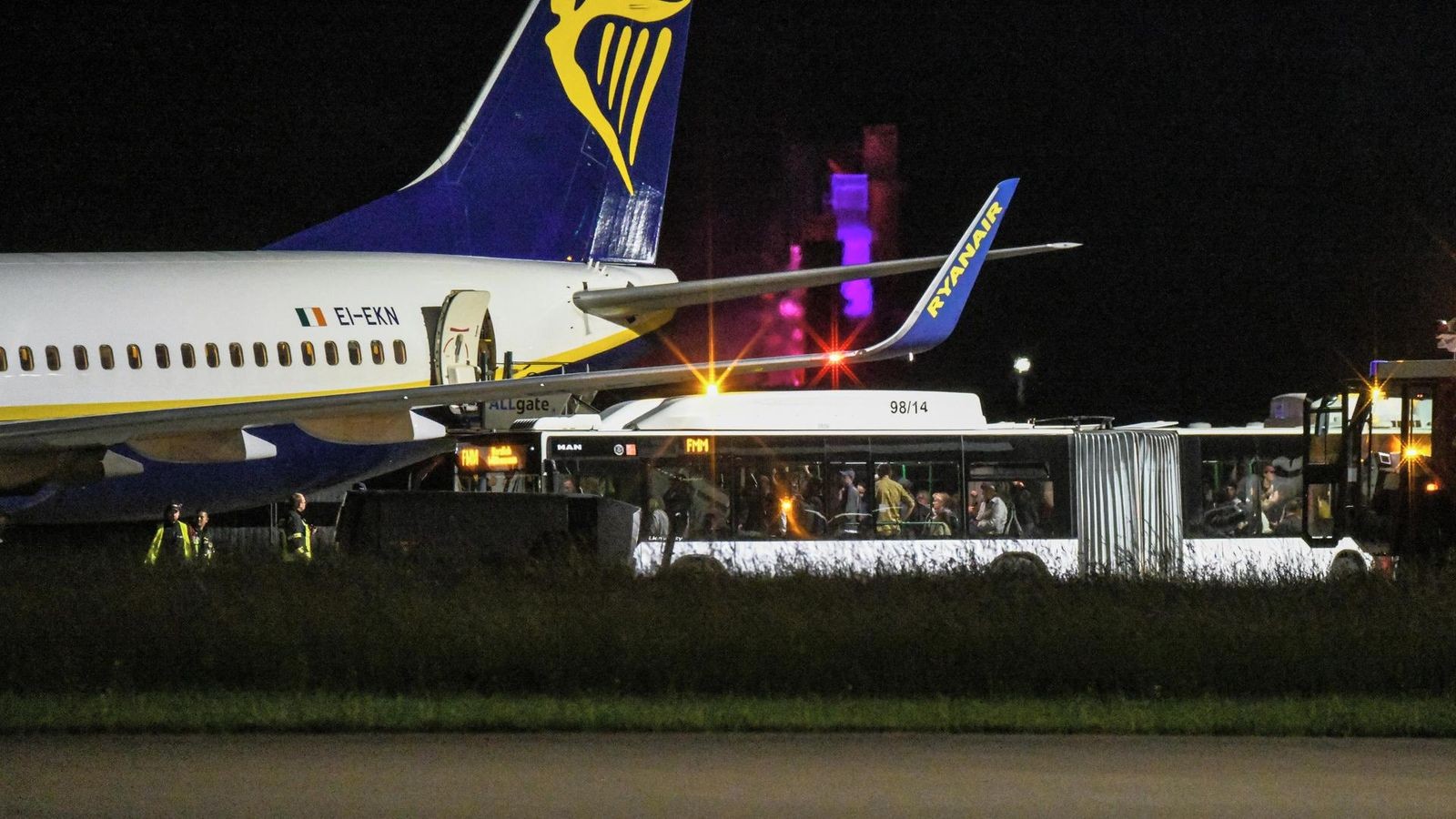 Ryanair-Flieger muss notlanden – Dramatische Szenen an Bord