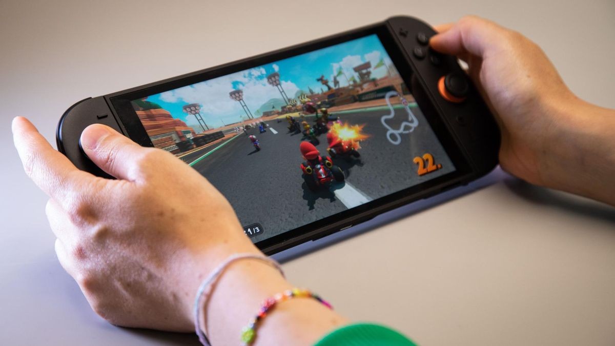 Größer, schöner, besser? Die Switch 2 im Handheld-Modus. 
