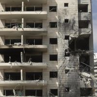 Iran Launches A Retaliatory Missile Strike At Tel Aviv