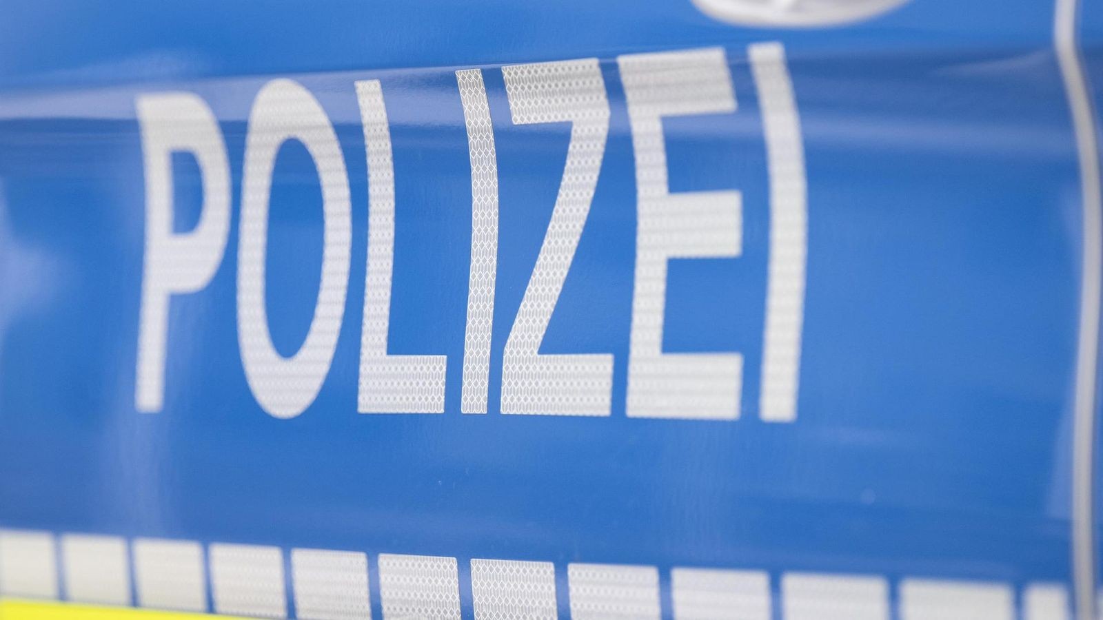 Fahrradfahrer in Spandau von Auto erfasst – 80-Jähriger verletzt