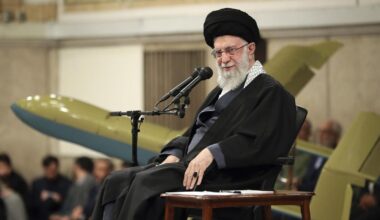 Ayatollah Ali Chamenei – ein mächtiger Greis hat jetzt das letzte Wort