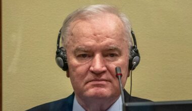 Todkranker Kriegsverbrecher Ratko Mladic erbittet Haftentlassung