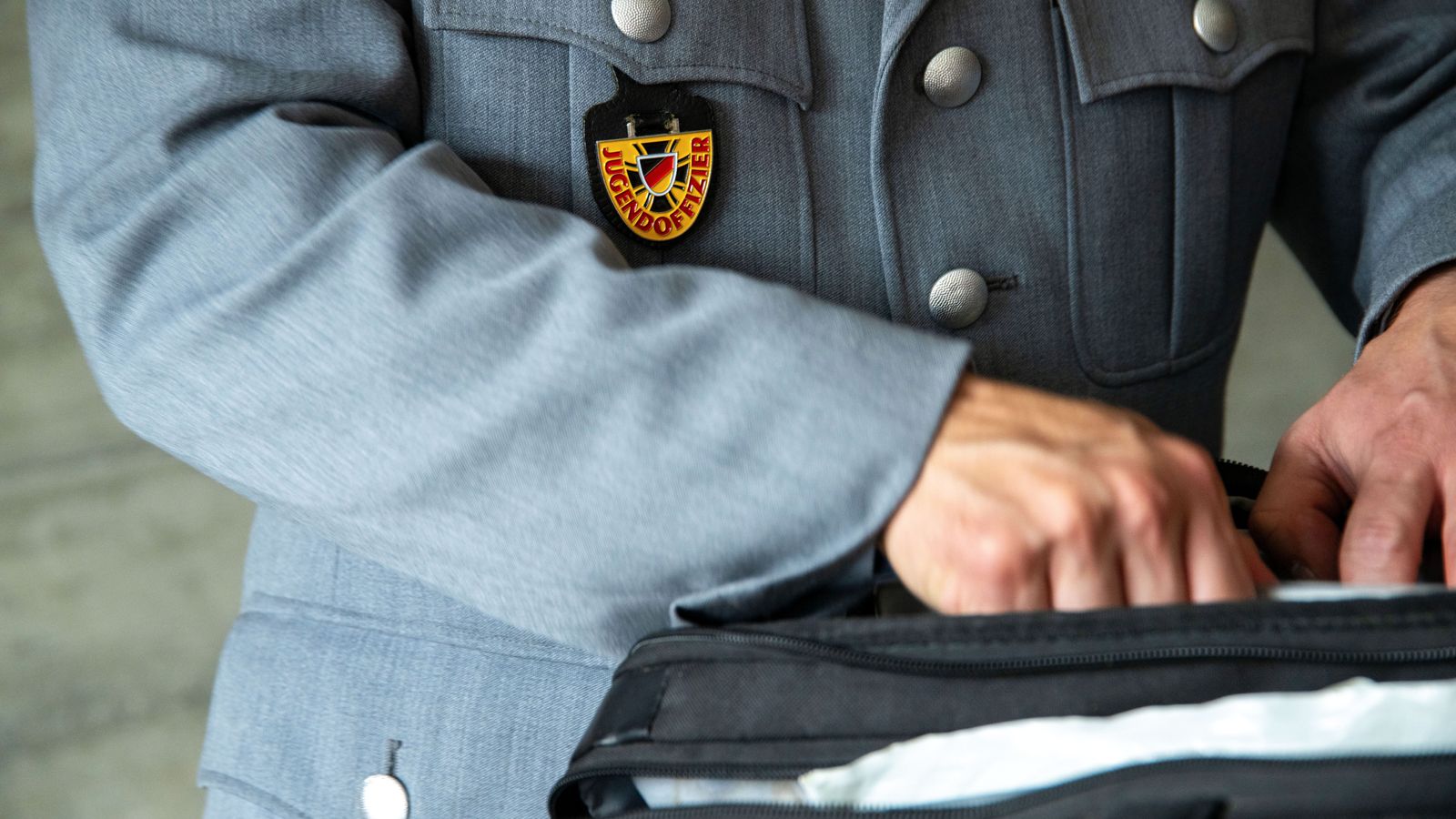 Ukraine-Ticker: Bundeswehr weitet Werbeauftritte an Schulen aus