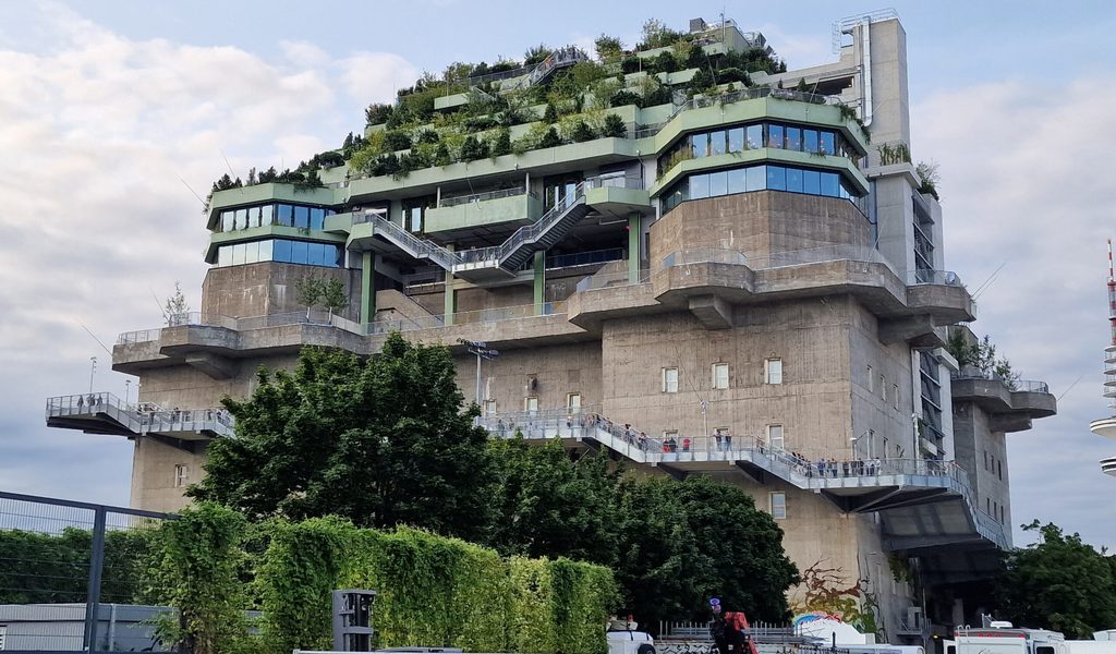 Hamburg-St. Pauli: Feuer im Feldstraßenbunker