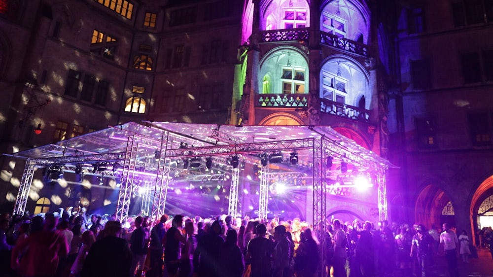Der jährliche Party-Gipfel des CSD ist das Rathaus-Clubbing.