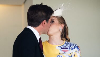 Überrumpelt? Beim Küssen ist Prinzessin Beatrice nicht bei der Sache