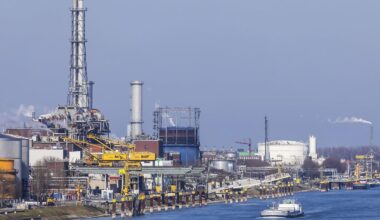 Verhandlungen mit Arbeitnehmern: BASF spart Millionen am Stammsitz - aber nicht beim Weinkeller