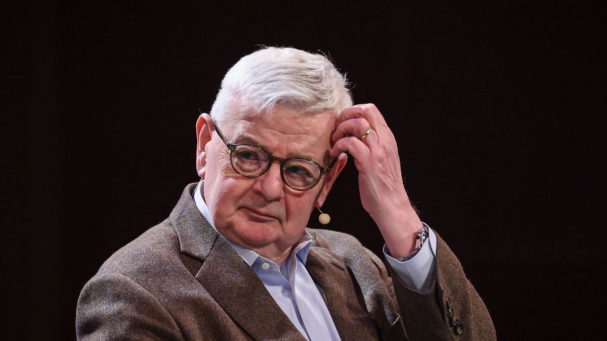 Sonst keine Abschreckung möglich: Joschka Fischer fordert Wiedereinführung der Wehrpflicht