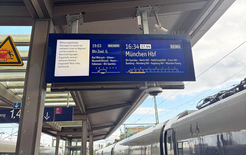 Bahnstrecke Berlin-Hamburg nach Unwetter gesperrt