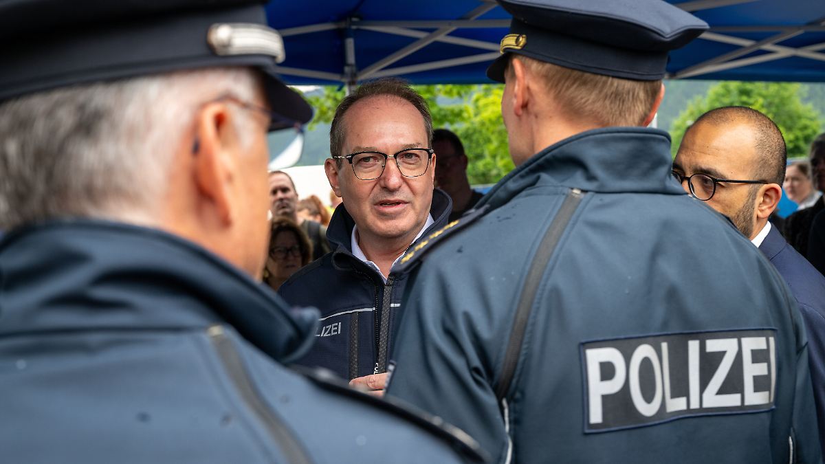 "Habe ich noch nie erlebt": Dobrindts Taktik könnte Grenzbeamten zum Verhängnis werden