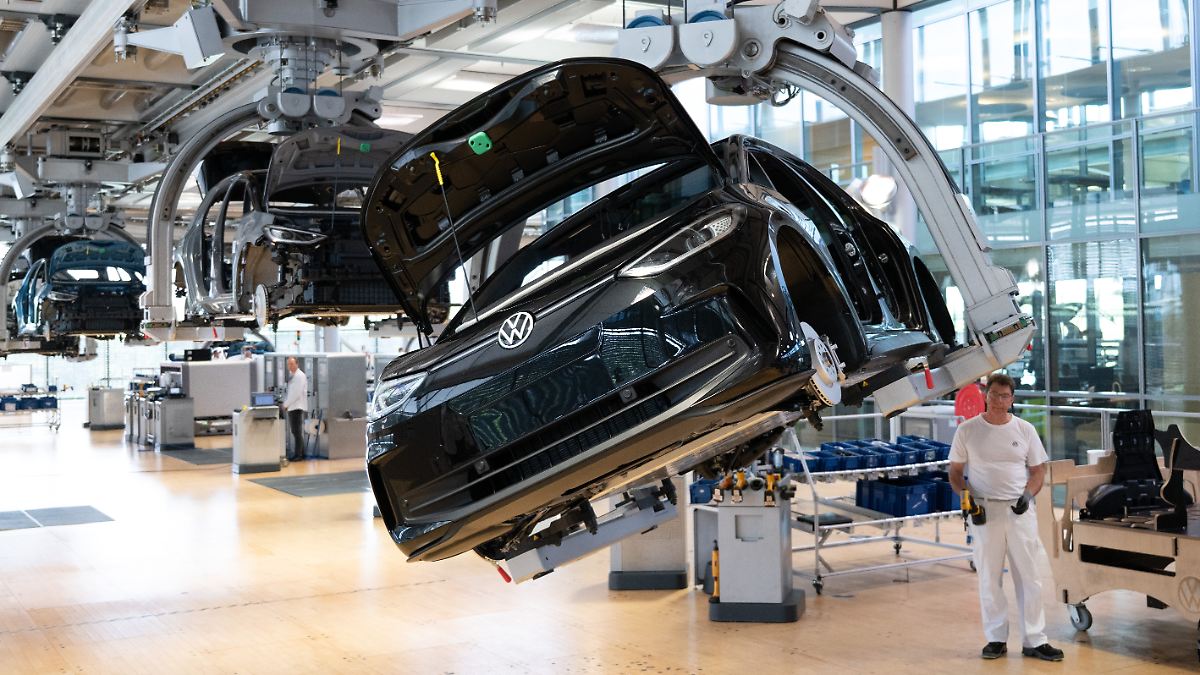 "Es muss jetzt schneller gehen": Merz: EU verhandelt "zu kompliziert" mit USA über Zollhammer