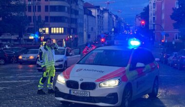 Frau stirbt im Krankenhaus: Polizei schießt Angreiferin nach Messerattacken in München nieder