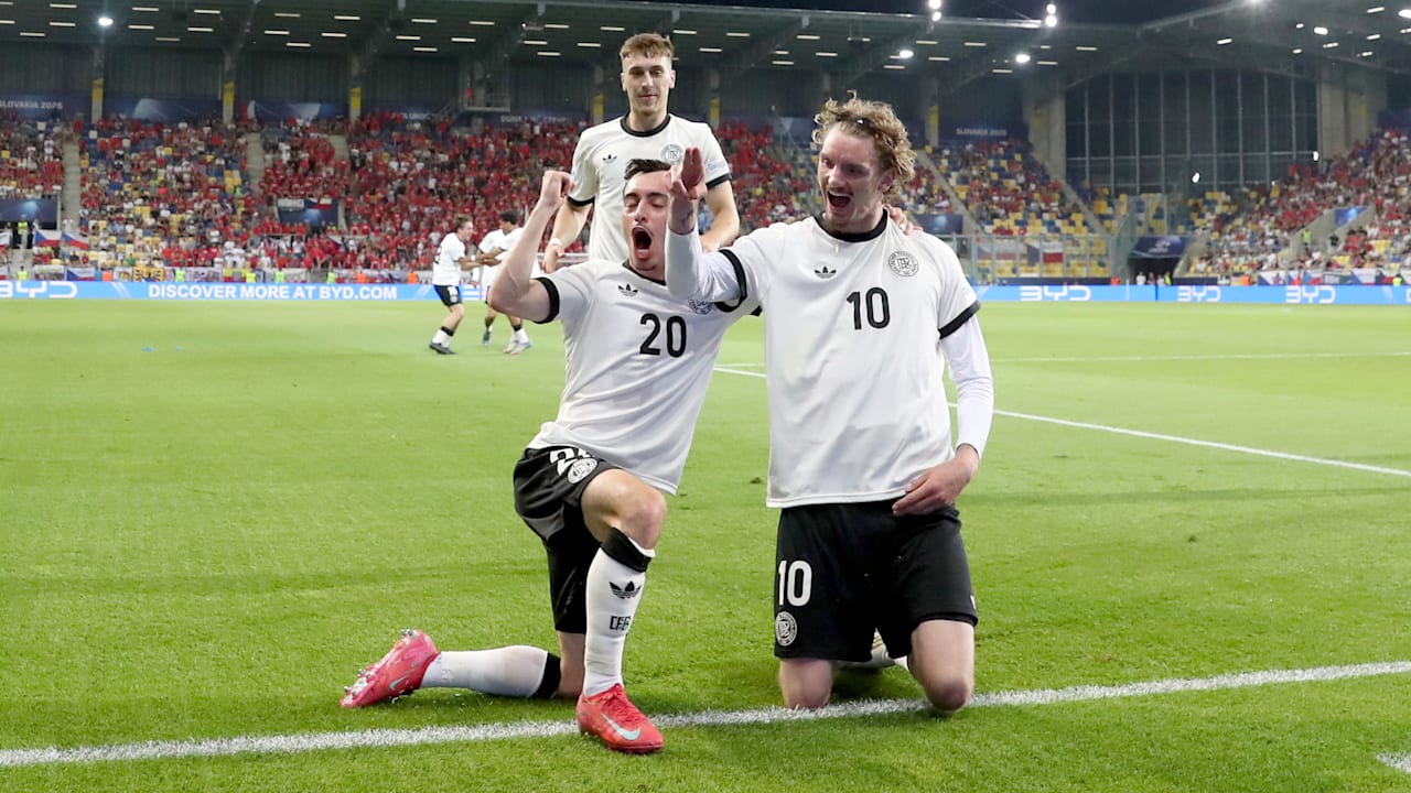 U21-EM: Deutschland schon im Viertelfinale – 4:2 gegen Tschechien | Fußball